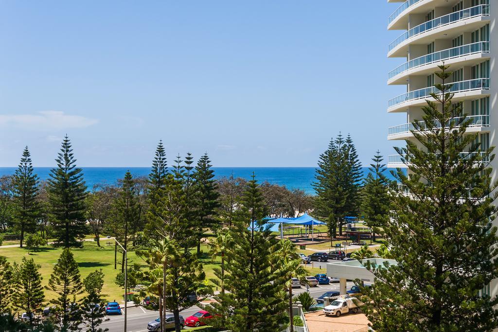 The Ritz Resort Heated Pool Gold Coast Exterior photo